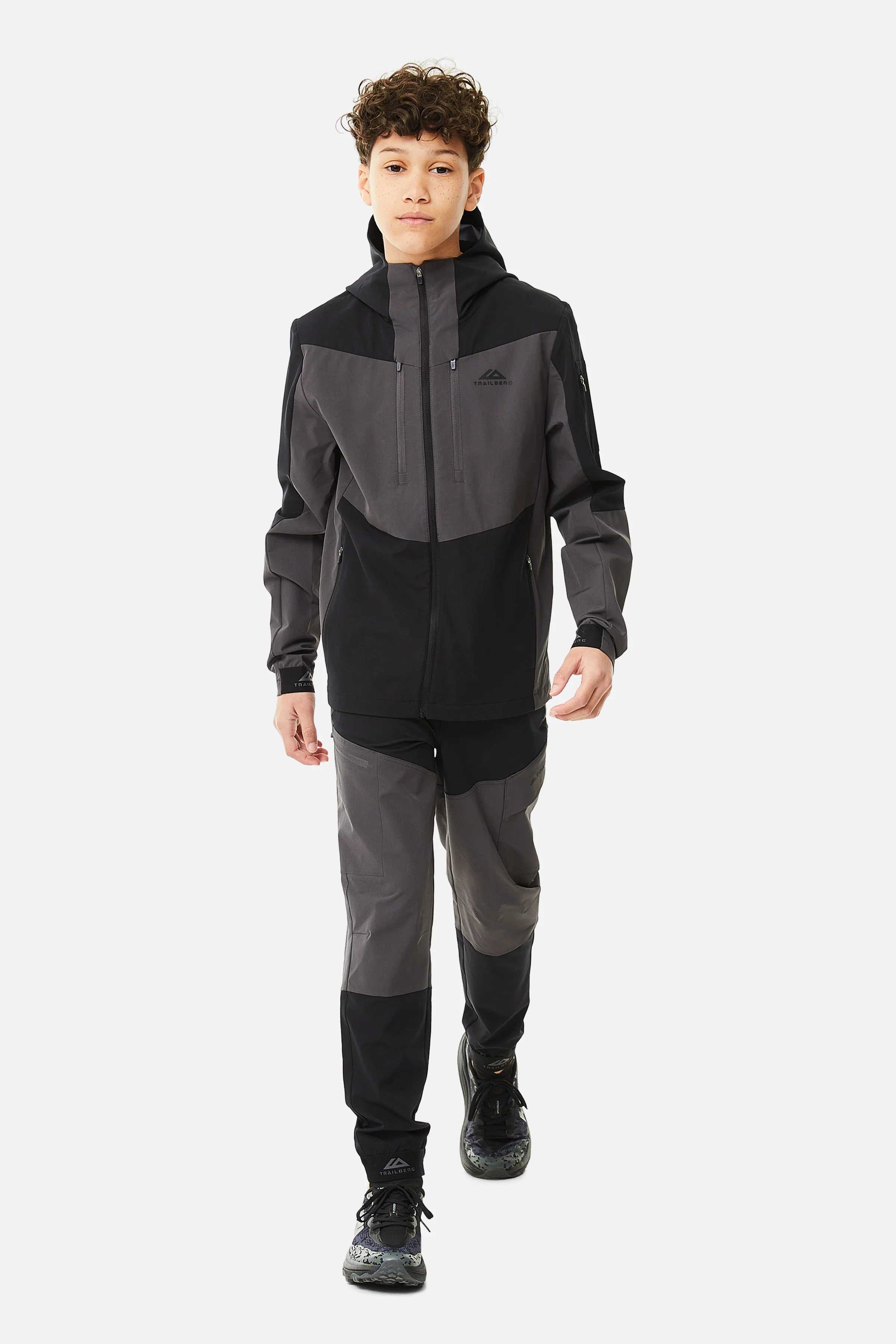 Boys Elbrus Hood - Black/Volcano Grey - Image 3