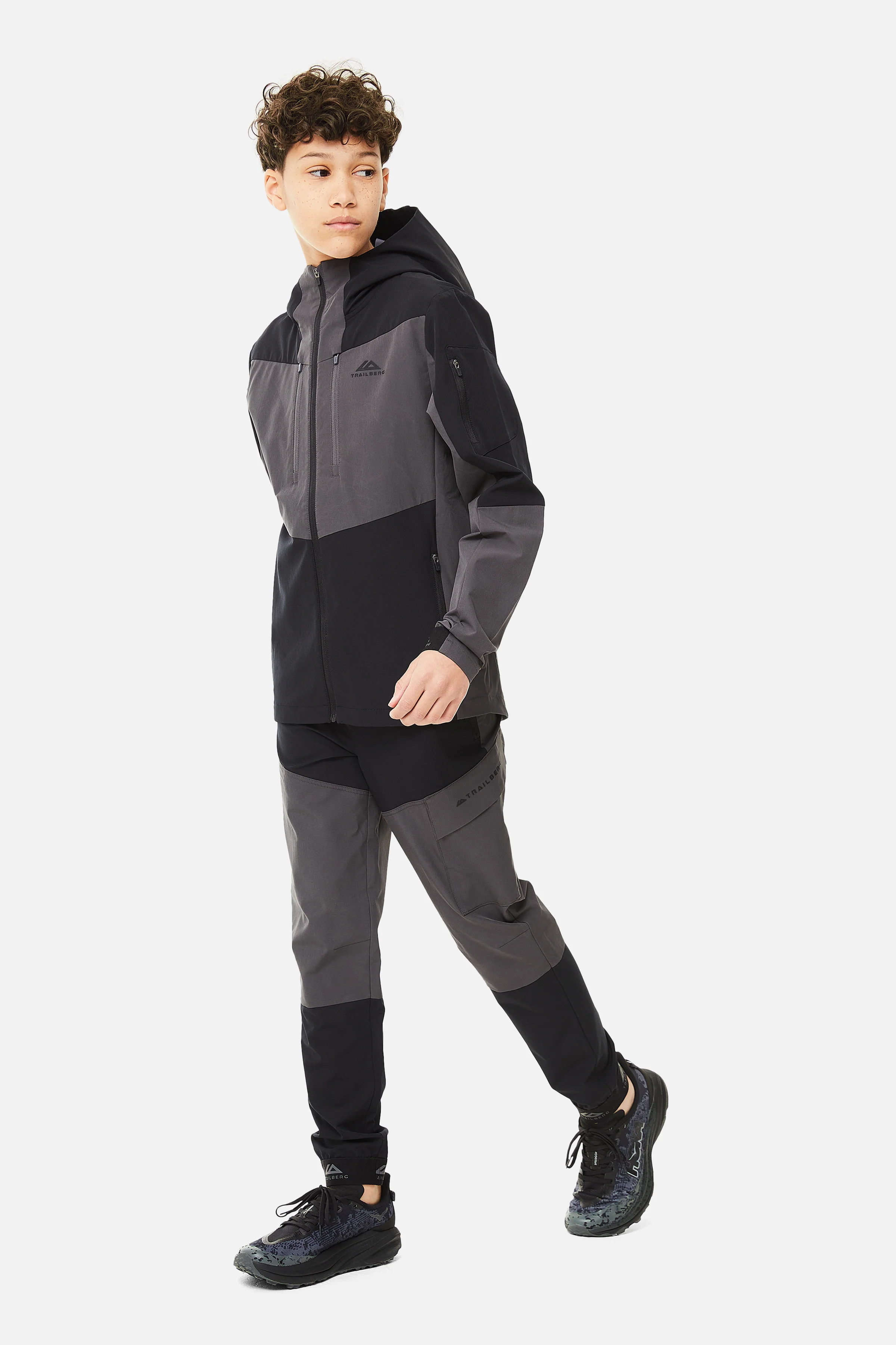Boys Elbrus Hood - Black/Volcano Grey - Image 4