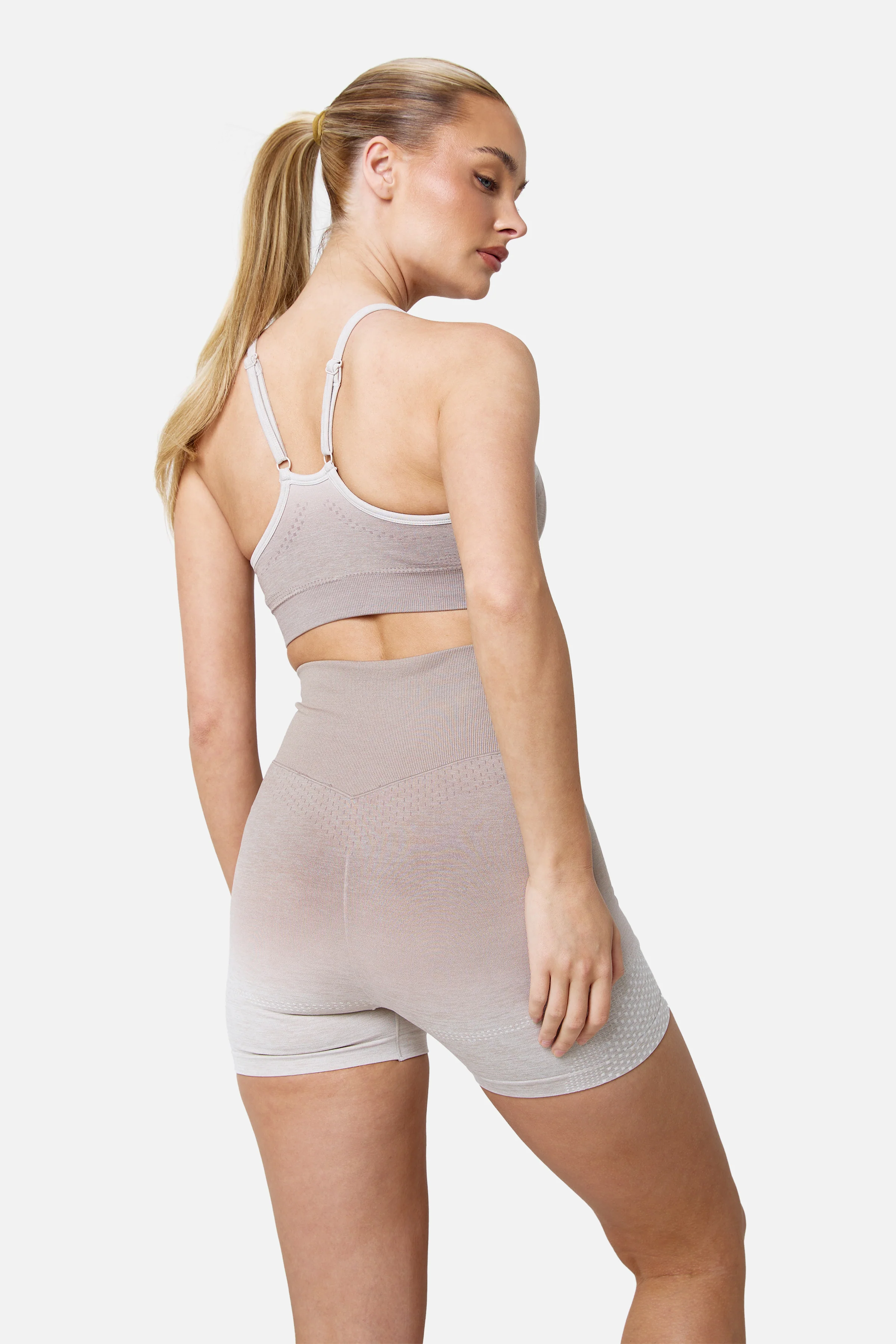 Womens Evocurve Seamless Cycling Short - Pebble Stone / Pale Taupe / Frosted Ridge - Image 5